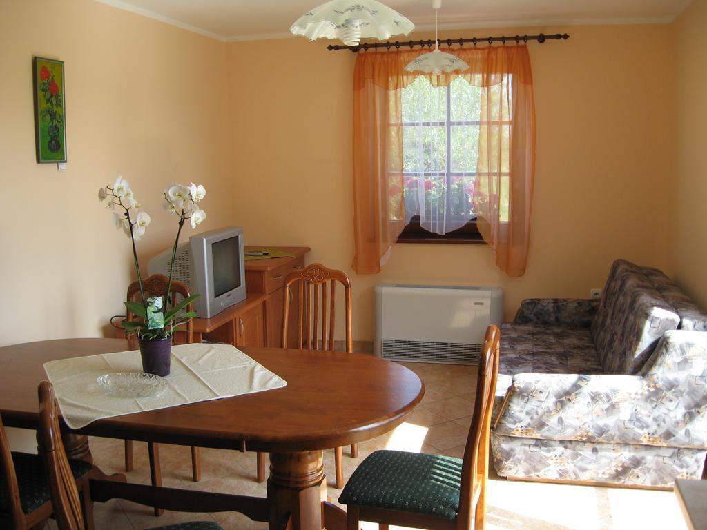Apartments - Turisticna Kmetija Vrbnjak Ljutomer Δωμάτιο φωτογραφία