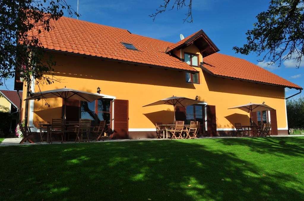 Apartments - Turisticna Kmetija Vrbnjak Ljutomer Εξωτερικό φωτογραφία